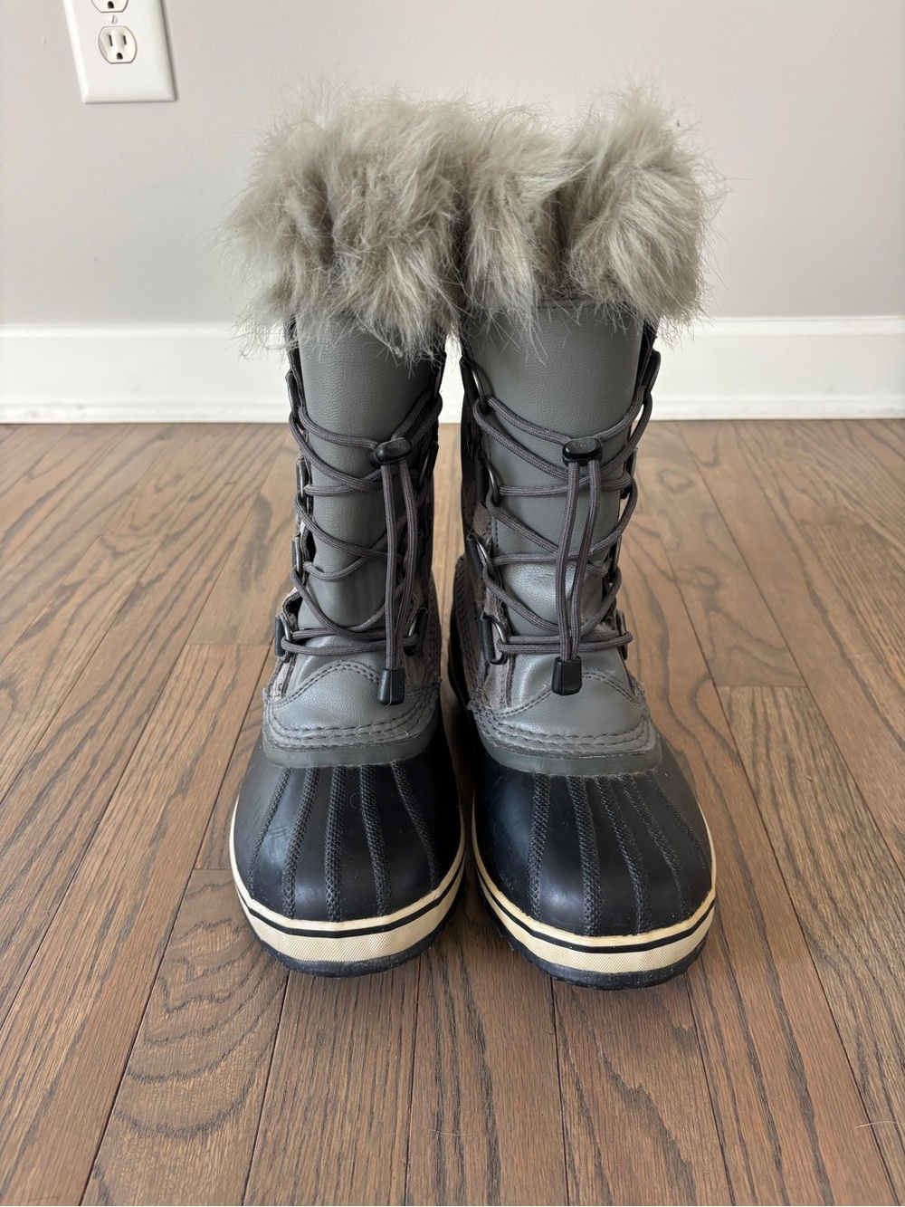 Sorel Kids’ Joan of Arctic Insulated Waterproof Winter Boots, Size 6.0/Women 7.5